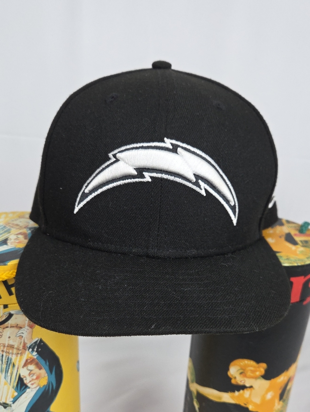 59fifty -NE New Era Chargers NFL HAT. NEVER WORN! NO TAGS!